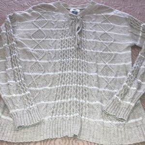 Old Navy pull over sweater